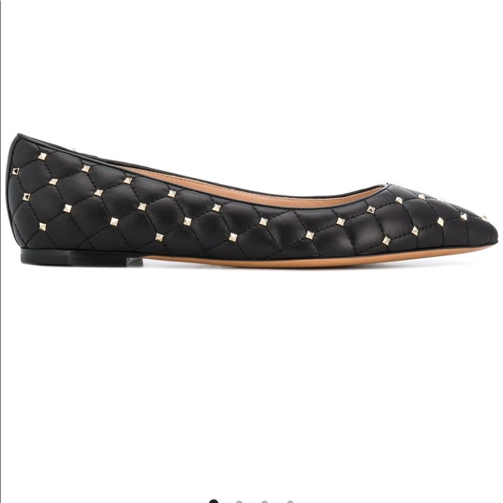 VALENTINO quilted rockstuds NWT